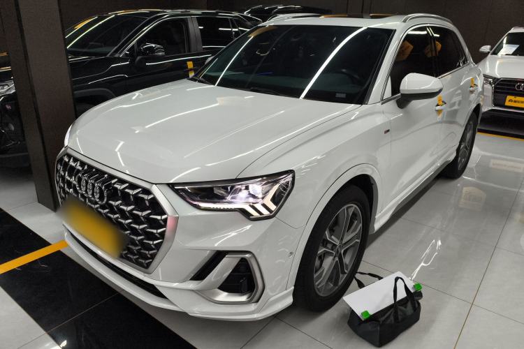 Used Audi Q3 2024 40 TFSI Fashion Dynamic Model