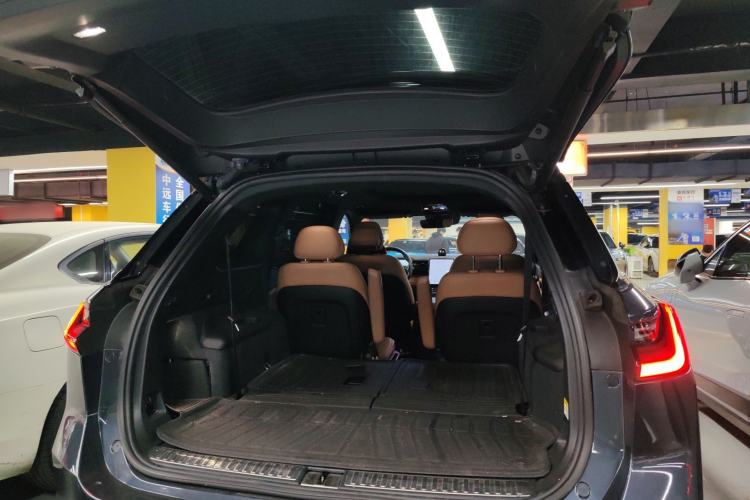 Used Nio ES8 2020 415 km Range 6-Seater Version
