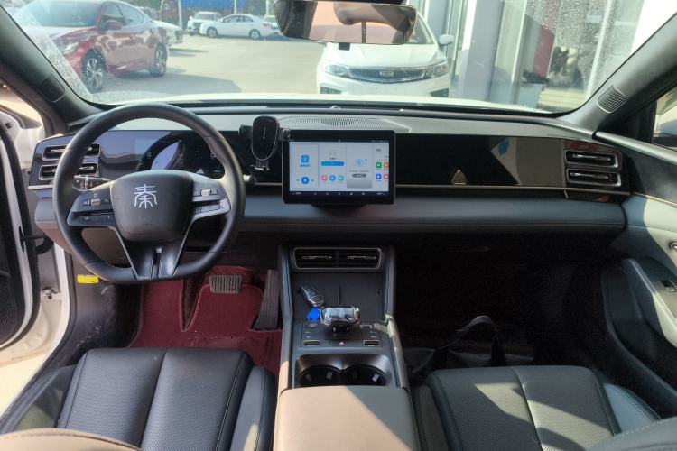 Used BYD Qin L 2024 DM-i 80KM Leading Model
