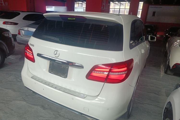 Used Mercedes-Benz B-Class 2015 B 200 Fashion Model