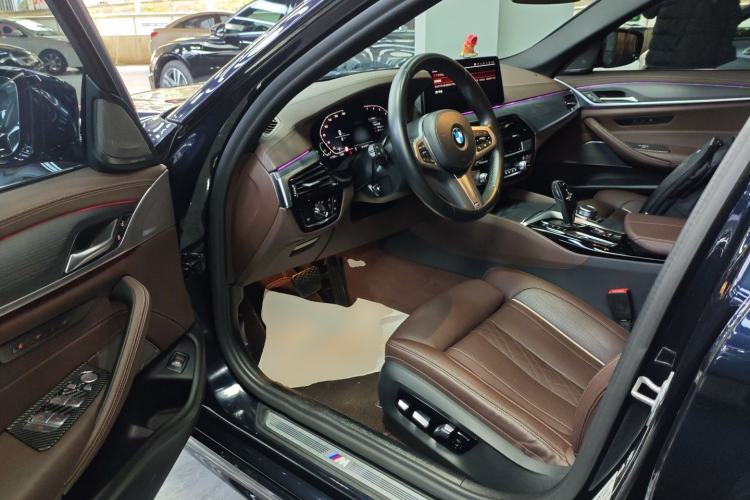 Used BMW 5 Series 2022 Second Facelift 530Li Luxury Version M Sport Package
