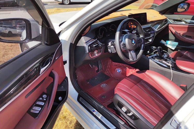 Used BMW 5 Series 2019 Facelifted 530Li Leading Edition M Sport Package