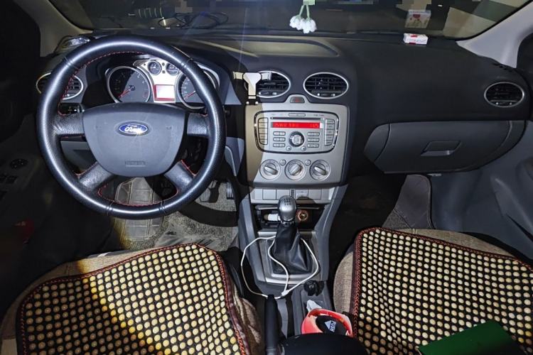 Used Ford Focus 2013 Hatchback Classic 1.8L Manual Base Model