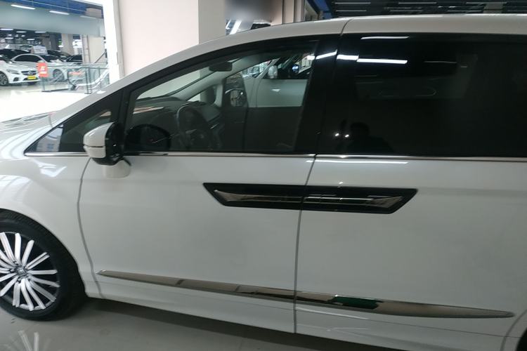 Used Honda Elysion 2022 2.0L eHEV Luxury Edition