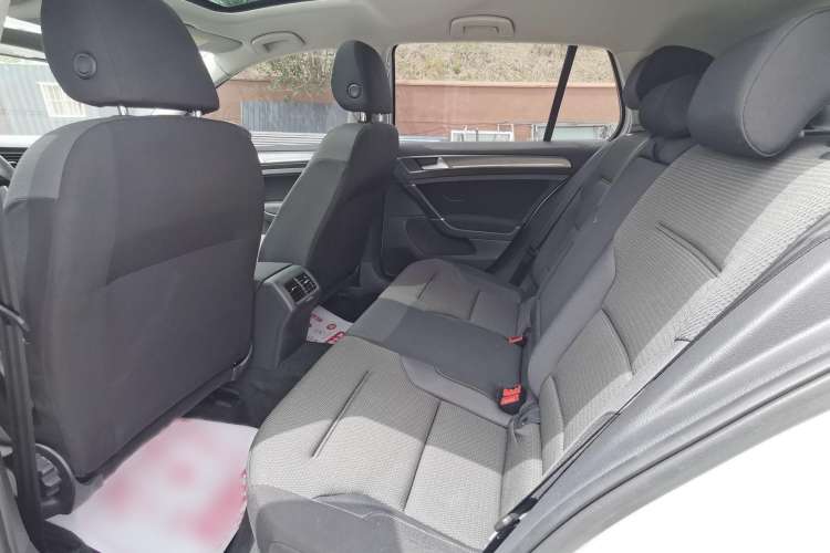 Used Volkswagen Golf 2016 1.6L Automatic Comfort Model
