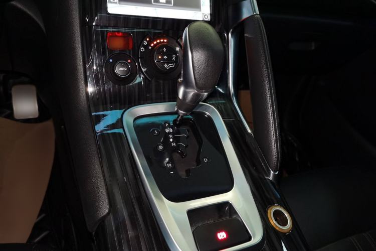 Used Peugeot 3008 2015 1.6THP Automatic Prestige Edition
