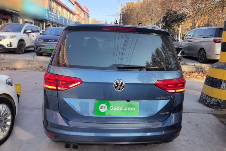 Used Volkswagen Touran 2016 Volkswagen Touran L 280TSI DSG Comfort Edition
