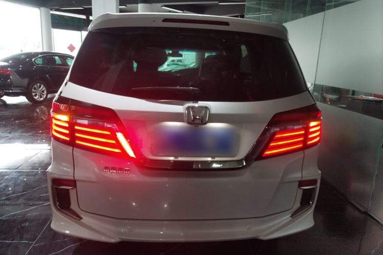 Used Honda Elysion 2019 2.0L Hybrid Luxury Edition
