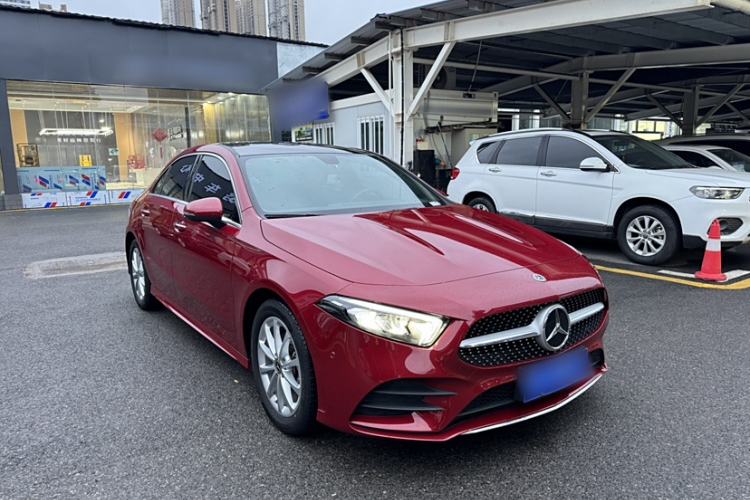 Used Mercedes-Benz A-Class 2021 A 200 L Sport Sedan Fashion Model
