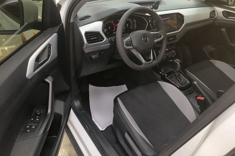 Used Volkswagen Tacqua 2023 200TSI DSG Joy-Connect Edition
