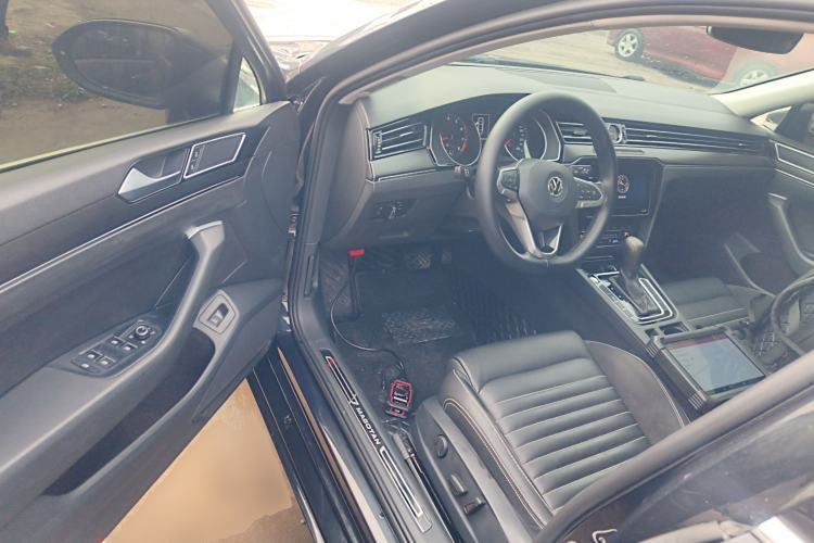 Used Volkswagen Magotan 2020 330TSI DSG Leading Model
