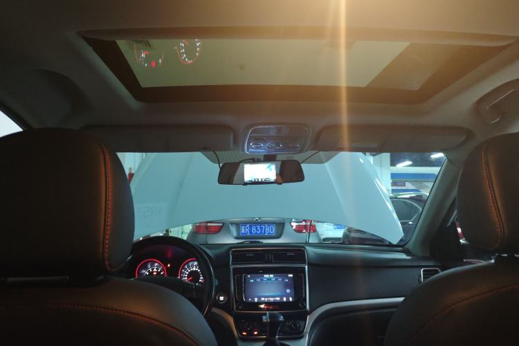 Used Haval M6 2018 1.5T DCT Two-Wheel Drive Elite Model
