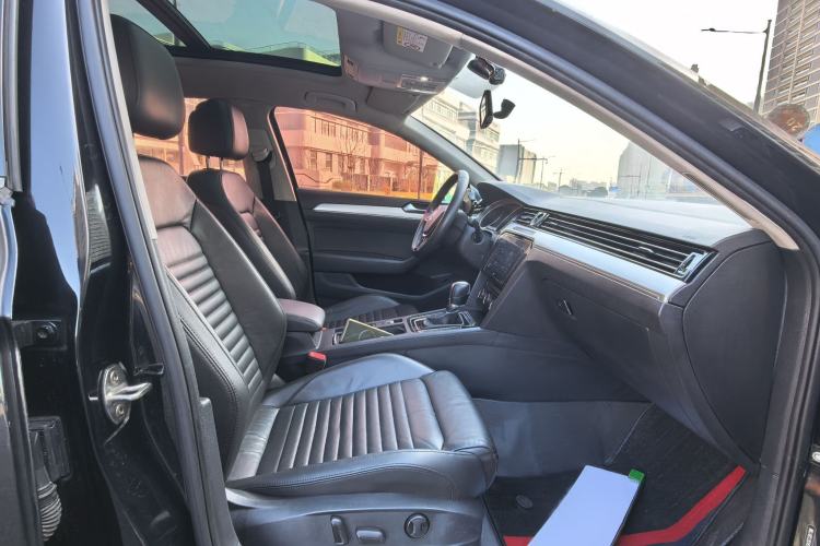 Used Volkswagen Magotan 2018 330TSI DSG Advanced Model
