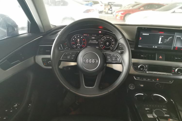 Used Audi A4L 2019 40 TFSI Fashion Edition China VI Emission Standard