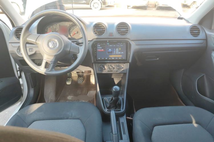 Used Volkswagen Jetta 2015 Zhuihui Edition 1.4L Manual Fashion Model