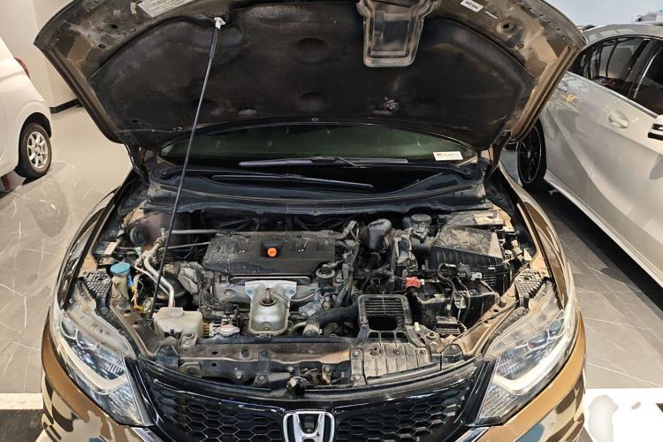 Used Honda Jade 2013 1.8L CVT Luxury Edition 5 seats
