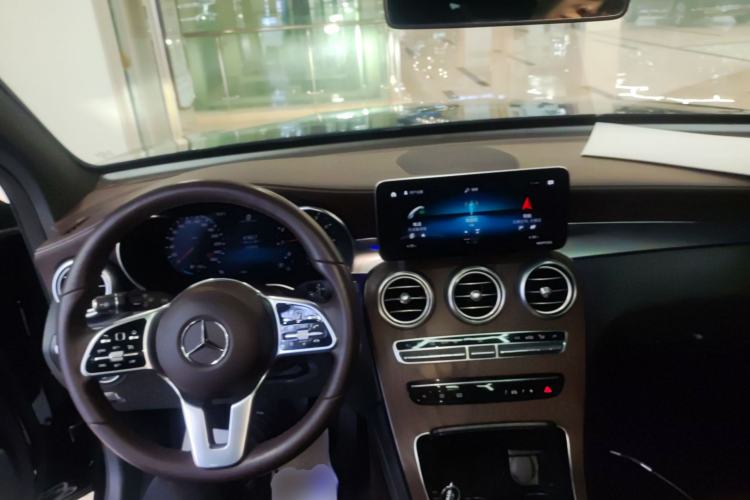 Used Mercedes-Benz GLC 2020 Facelift GLC 300 L 4MATIC Dynamic Edition