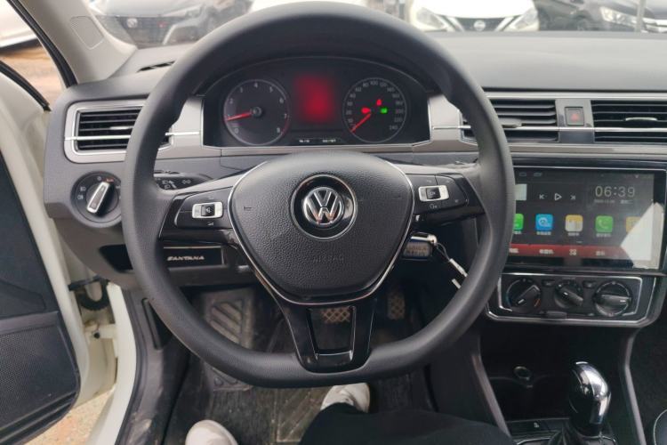 Used Volkswagen Santana 2018 1.5L Automatic Comfort Edition