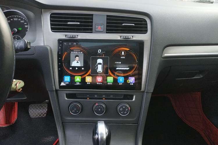 Used Volkswagen Golf 2016 230TSI Automatic Comfort Version
