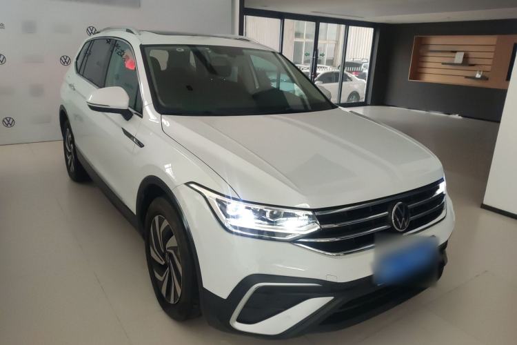 Used Volkswagen Tiguan L 2024 300TSI Automatic Two-Wheel Drive Smart Edition
