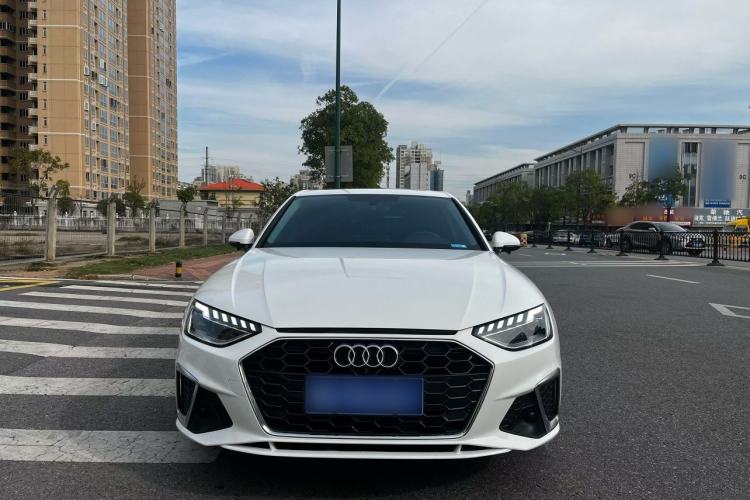 Used Audi A4L 2022 40 TFSI Fashion Dynamic Model
