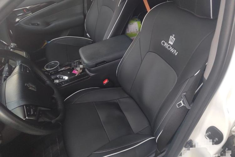 Used Toyota Crown 2015 2.0T Fashion Edition
