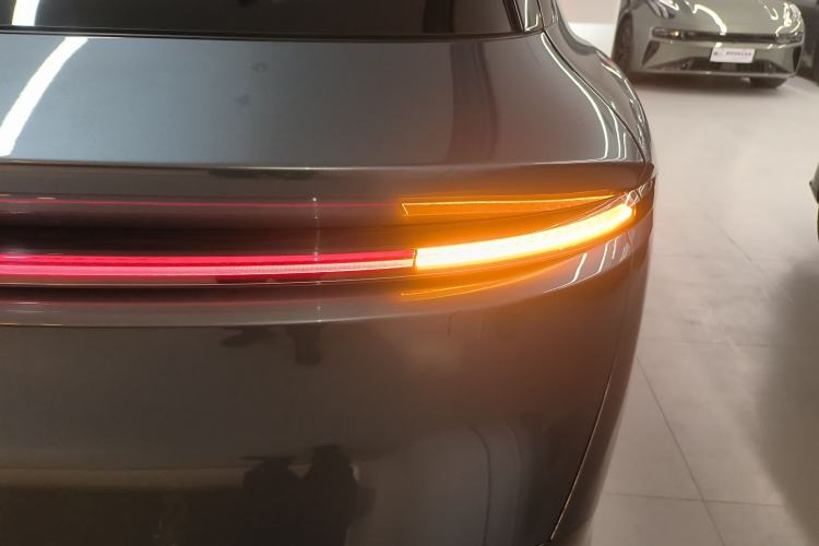 Used Zeekr 7X 2025 100kWh Long-Range All-Wheel Drive Intelligent Driving Version
