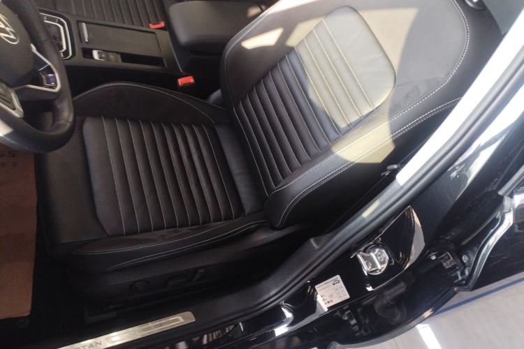 Used Volkswagen Magotan 2020 330TSI DSG Leading Model
