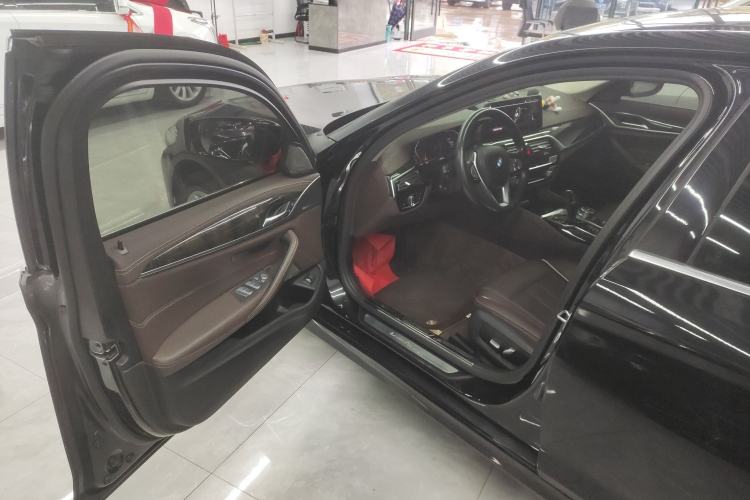 Used BMW 5 Series 2021 525Li Luxury Package
