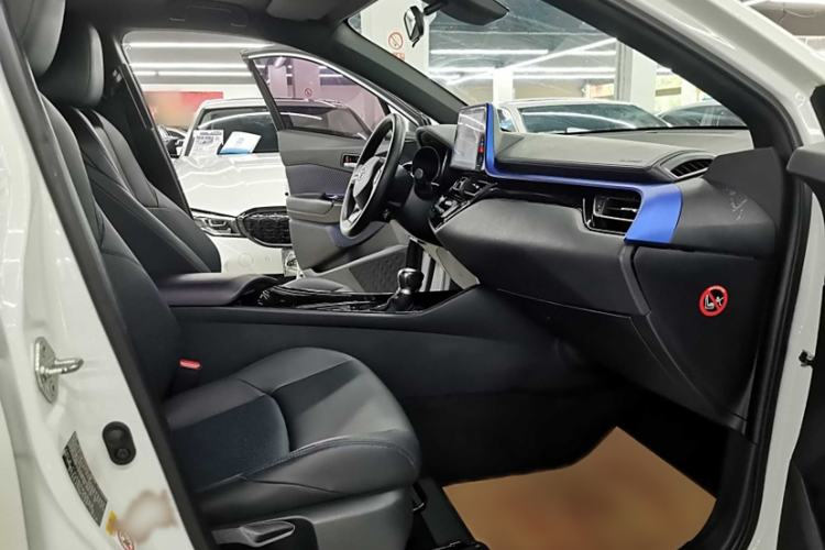 Used Toyota C-HR 2020 2.0L Leading Edition
