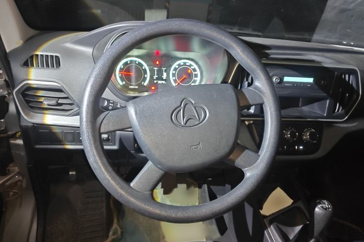 Used Chana Ruixing M60 2023 1.5L GDI Comfort-Class Passenger Vehicle 6/7 Seats
