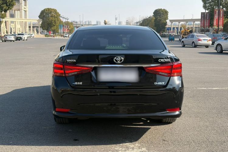 Used Toyota Crown 2015 2.0T Fashion Edition
