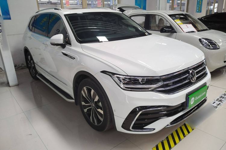 Used Volkswagen Tiguan L 2023 330TSI Automatic Two-Wheel Drive R-Line Enjoyment Edition
