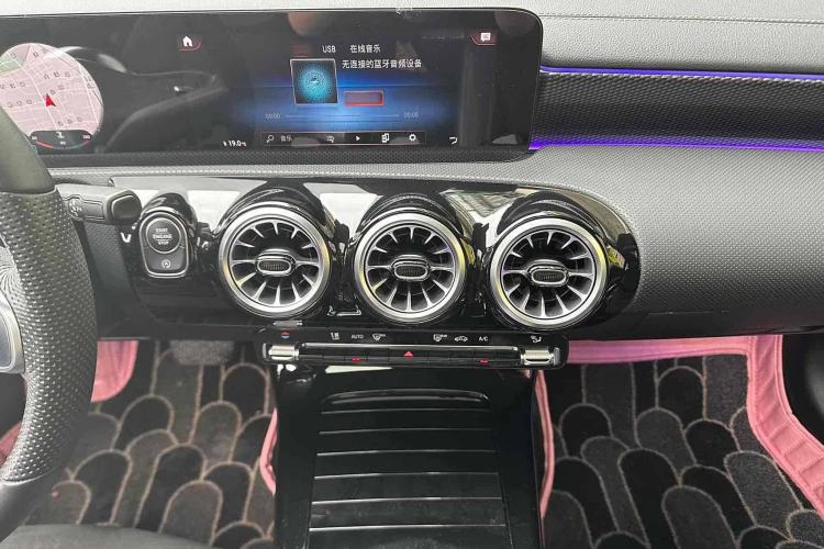 Used Mercedes-Benz A-Class 2021 A 200 L Sport Sedan Fashion Model
