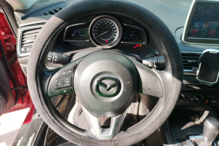 Used Mazda Mazda 3 Axela 2016 Sedan 1.5L Automatic Comfort Model
