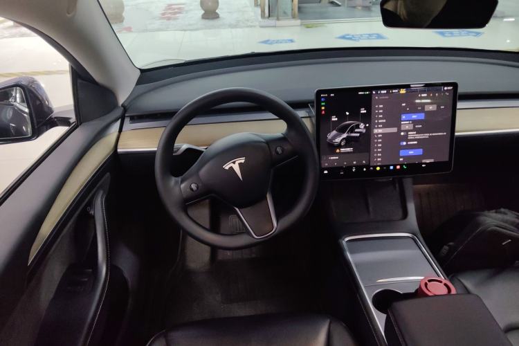 Used Tesla Model Y 2022 Rear-Wheel-Drive Version