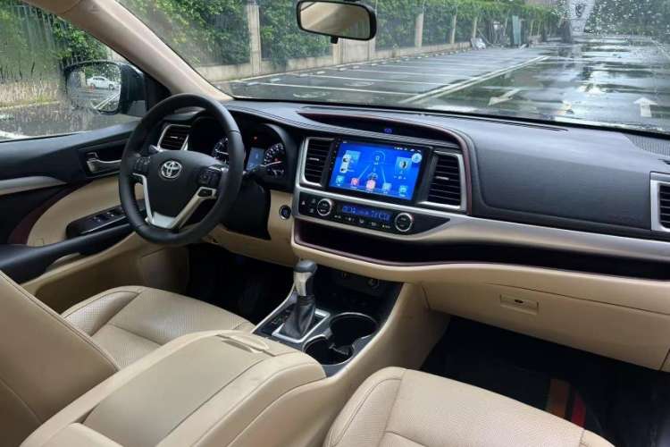 Used Toyota Highlander 2015 2.0T Four-Wheel Drive Luxury Edition 7-Seater
