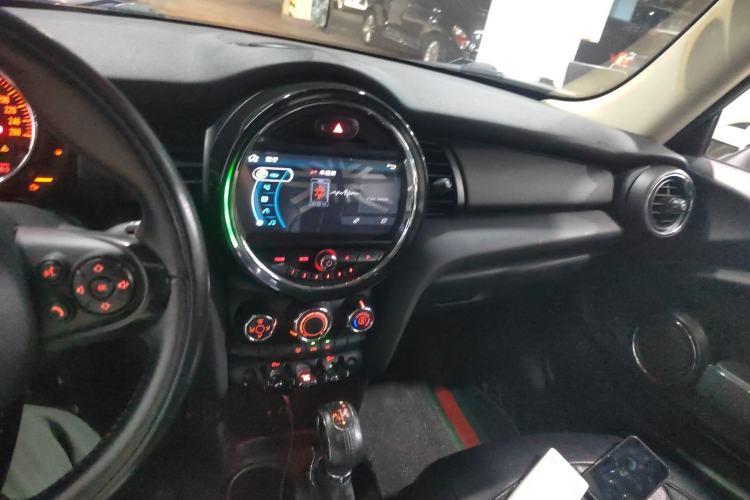 Used  MINI 2016 1.2T ONE Pioneer Edition
