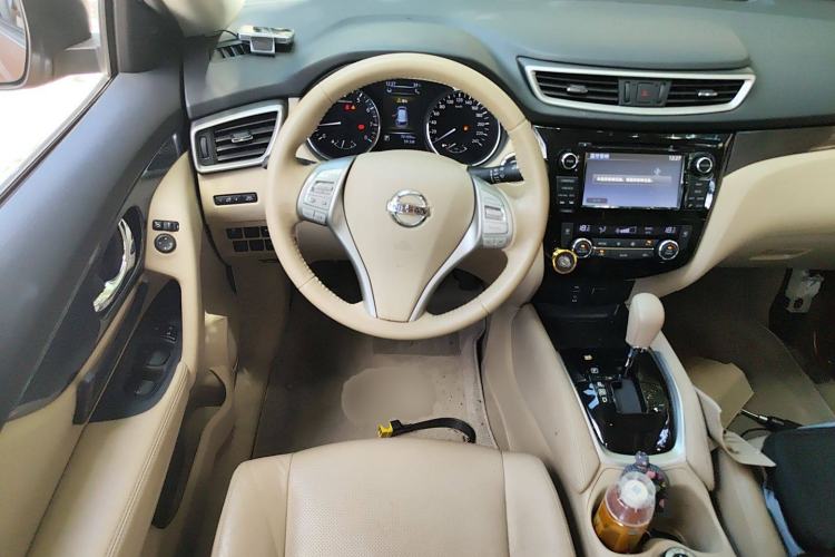 Used Nissan X-Trail 2014 2.5L CVT Luxury Edition 4WD
