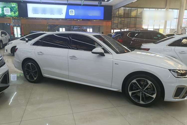 Used Audi A4L 2023 40 TFSI Fashion Dynamic Model
