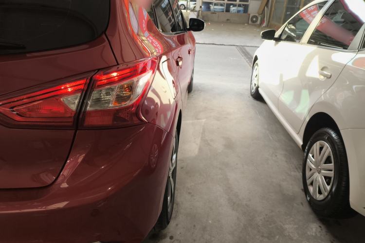 Used Nissan Tiida 2019 1.6L CVT Smart Enjoyment Version China VI Standard
