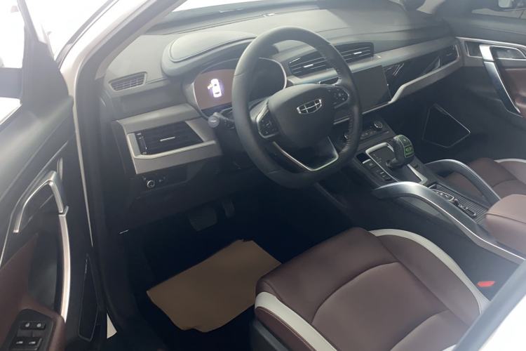 Used Geely Auto Emgrand X7 Sport 2022 1.8TD DCT Zhiya Trim