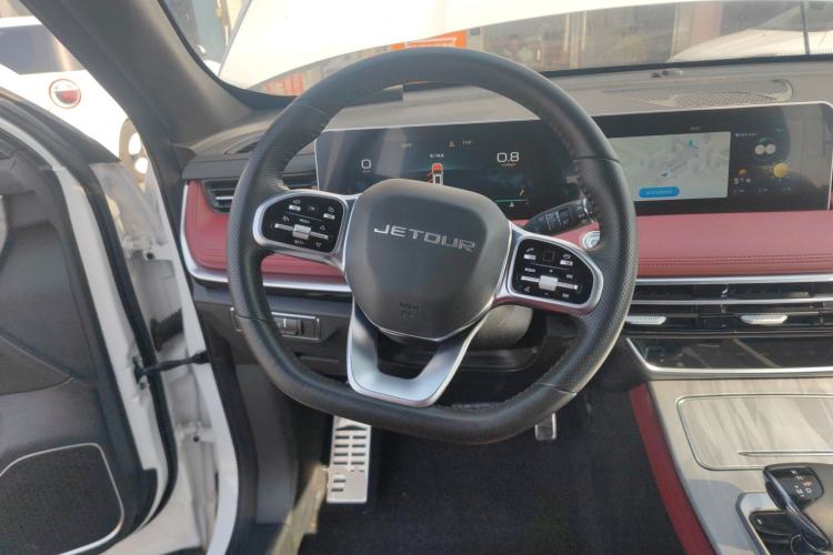 Used JETOUR X70 PRO 2023 1.5T DCT Comfort Edition 5 Seats
