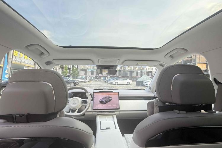 Used Zeekr 7X 2025 100 kWh Long-Range Rear-Wheel Drive with Intelligent Driving Features
