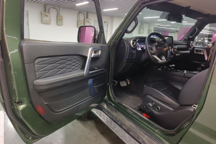 Used  BJ40 2020 2.0T Automatic Four-Wheel Drive Tribute Edition 2020 Xieke Version
