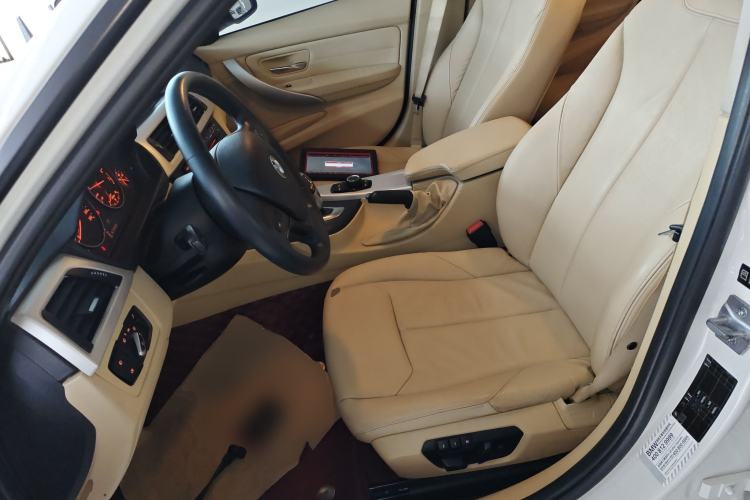 Used BMW 3 Series 2014 320i Sport Edition
