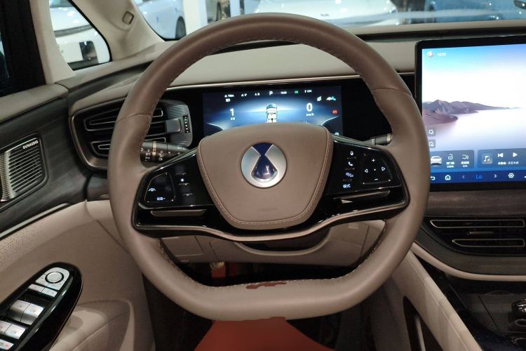 Used Denza D9 2022 DM-i 970 Four-Wheel Drive Flagship Model