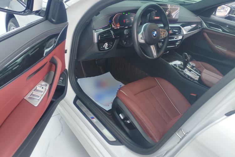 Used BMW 5 Series 2022 Second Facelift 525Li M Sport Package
