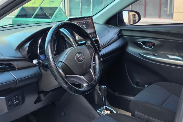 Used Toyota YARiS L Zhi Xuan 2015 1.5E Automatic Charm Edition