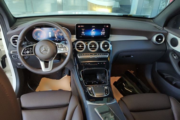 Used Mercedes-Benz GLC 2021 GLC 260 L 4MATIC Dynamic Edition
